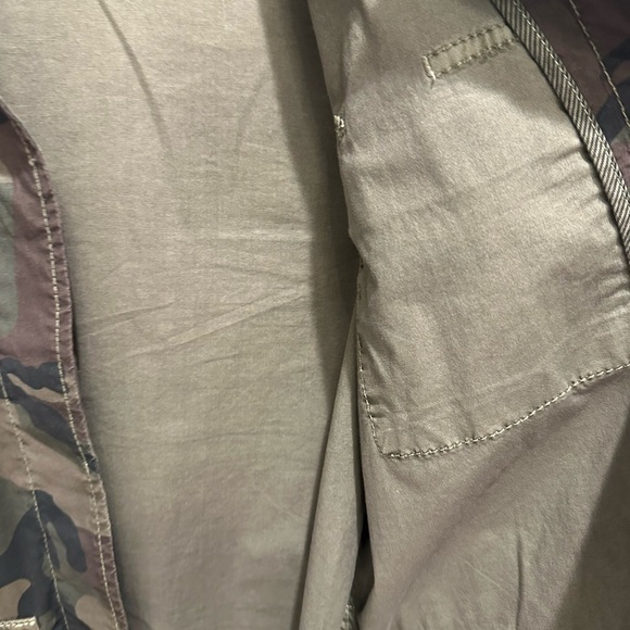 Marrakech Belted Camp Jacket - Picture 10 of 10